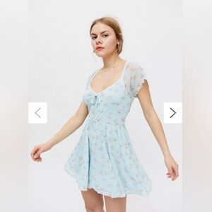 Urban cute daisy romper